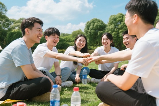 公司室外做游戏